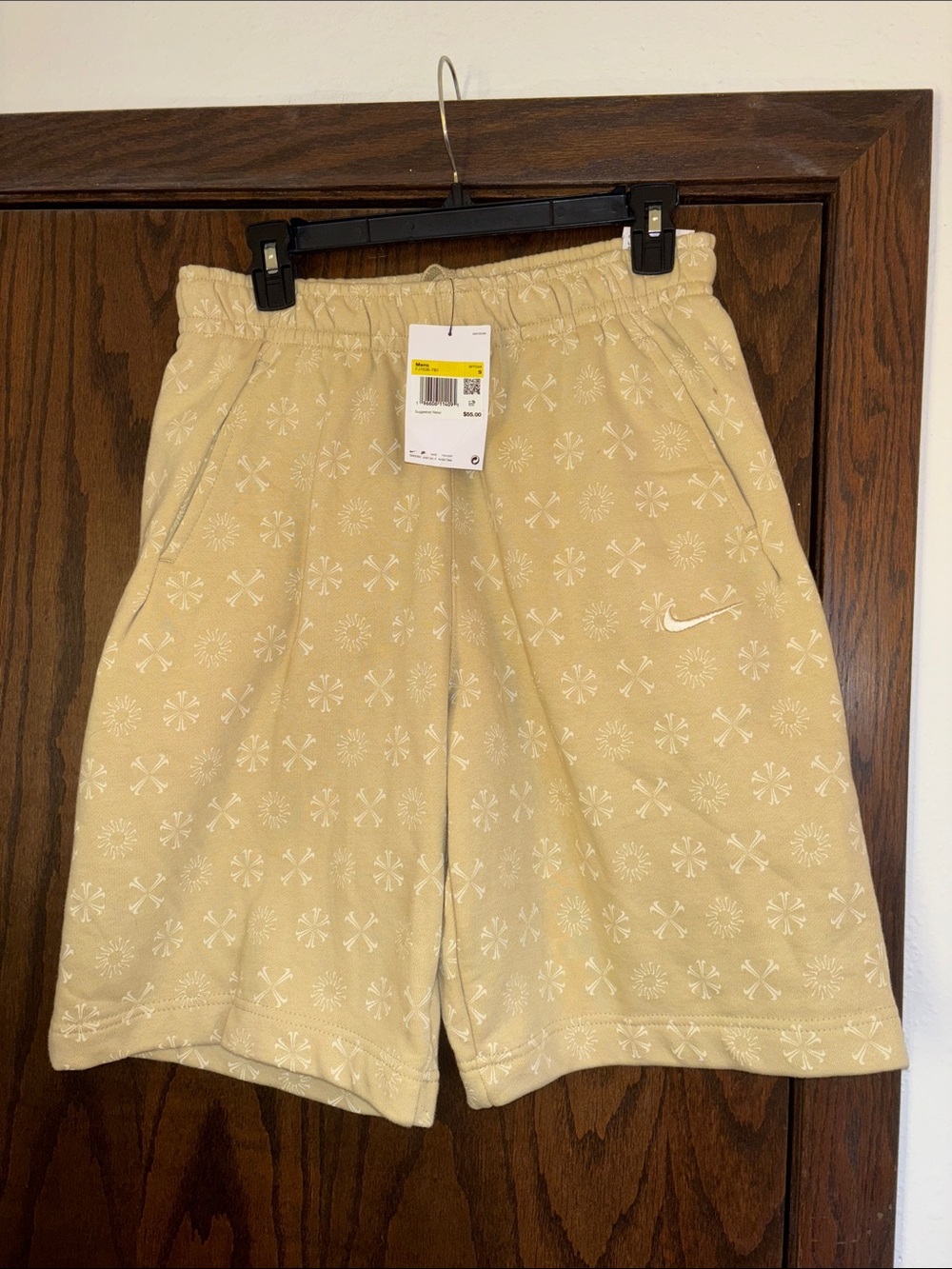 Nike Standard Fit Knee Length Monogram Shorts size Small NWT